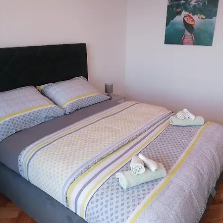 Sunshine Apartment
