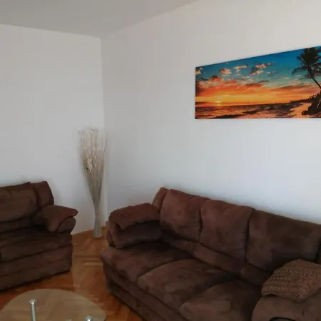 Sunshine Apartment *